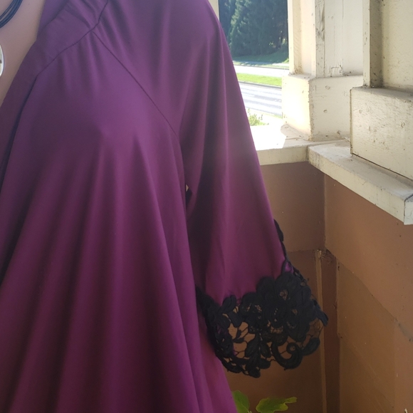 Blouse - Picture 2 of 6